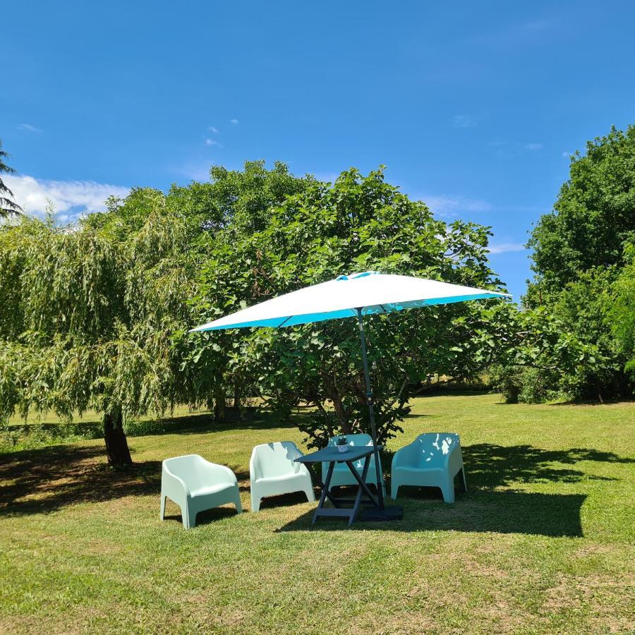 Le Coq En Repos Bed & Breakfast Saint-Sylvestre-sur-Lot Екстериор снимка