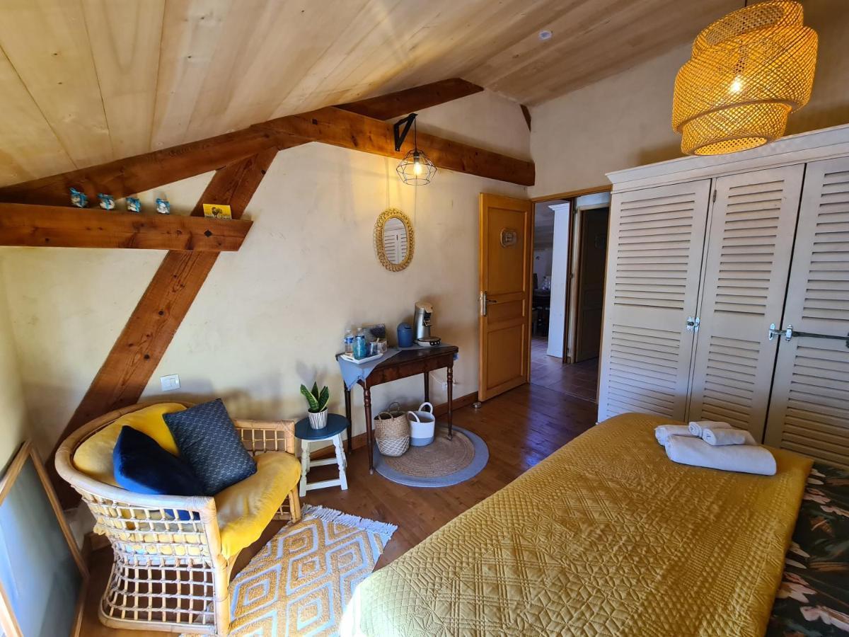 Le Coq En Repos Bed & Breakfast Saint-Sylvestre-sur-Lot Екстериор снимка