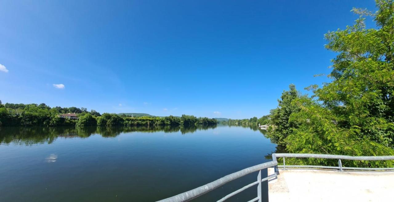 Le Coq En Repos Bed & Breakfast Saint-Sylvestre-sur-Lot Екстериор снимка