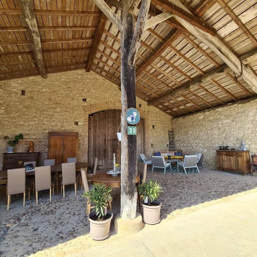 Le Coq En Repos Bed & Breakfast Saint-Sylvestre-sur-Lot Екстериор снимка